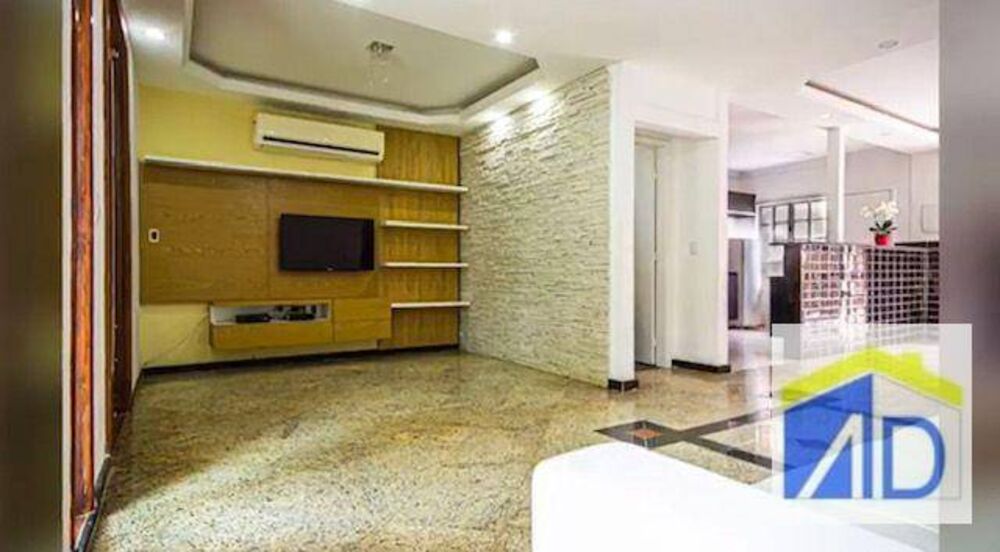 Casa de Condomínio à venda com 4 quartos, 315m² - Foto 2