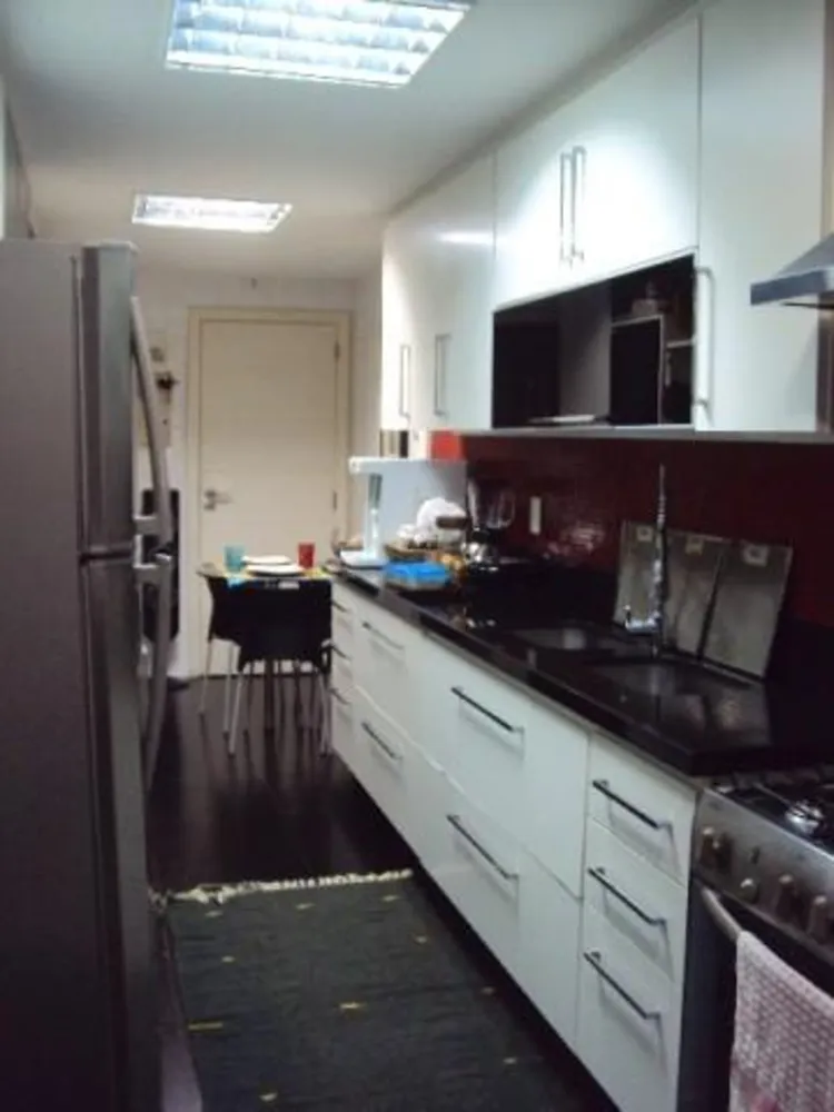 Cobertura, 3 quartos, 258 m² - Foto 1