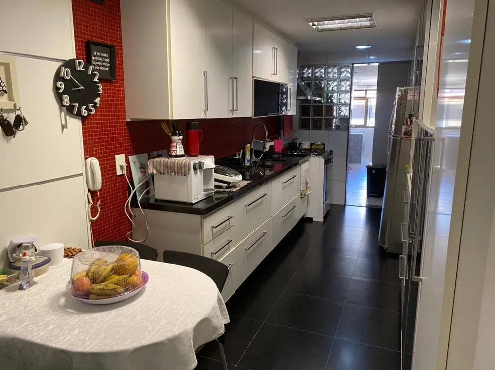 Cobertura, 3 quartos, 258 m² - Foto 2