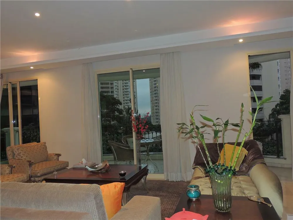 Apartamento, 4 quartos, 311 m² - Foto 1
