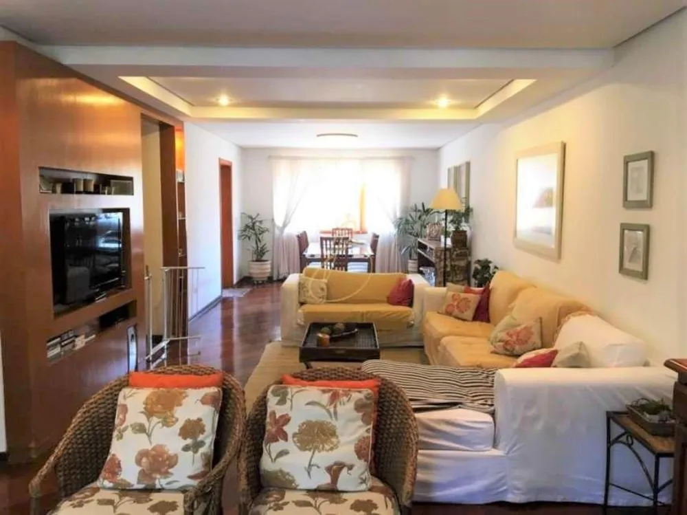 Casa, 4 quartos, 315 m² - Foto 2
