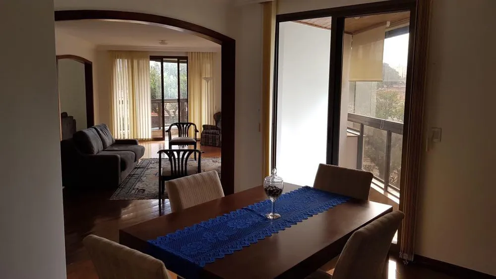 Apartamento, 3 quartos, 239 m² - Foto 1
