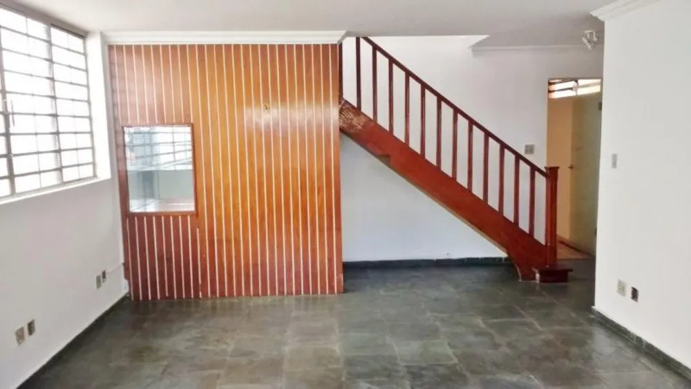 Casa, 3 quartos, 195 m² - Foto 2