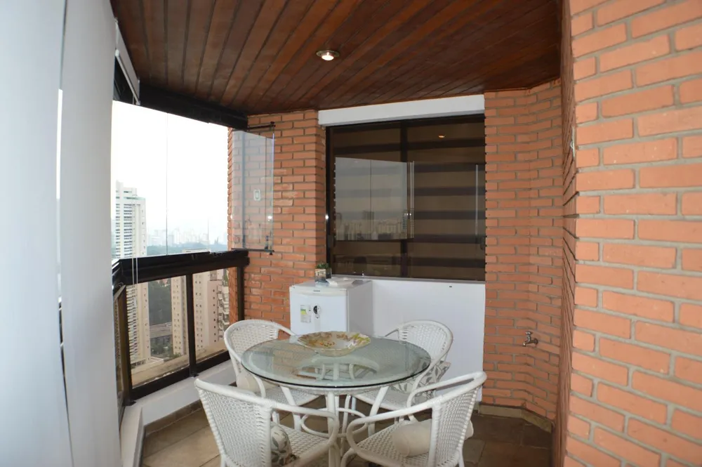 Apartamento, 3 quartos, 276 m² - Foto 2