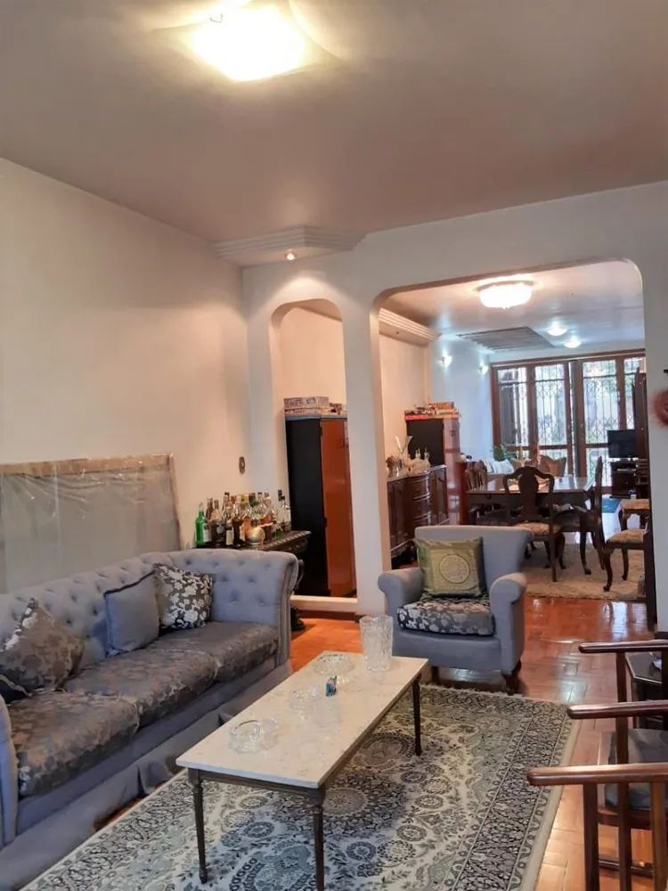 Casa, 3 quartos, 244 m² - Foto 1