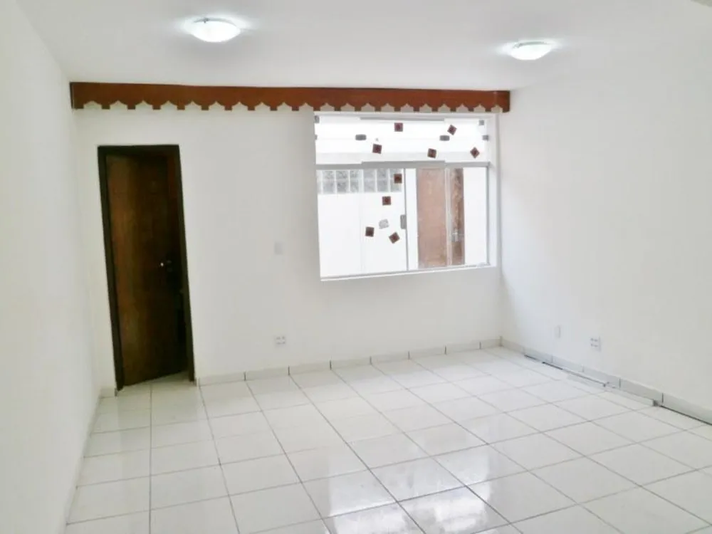 Casa, 3 quartos, 180 m² - Foto 2