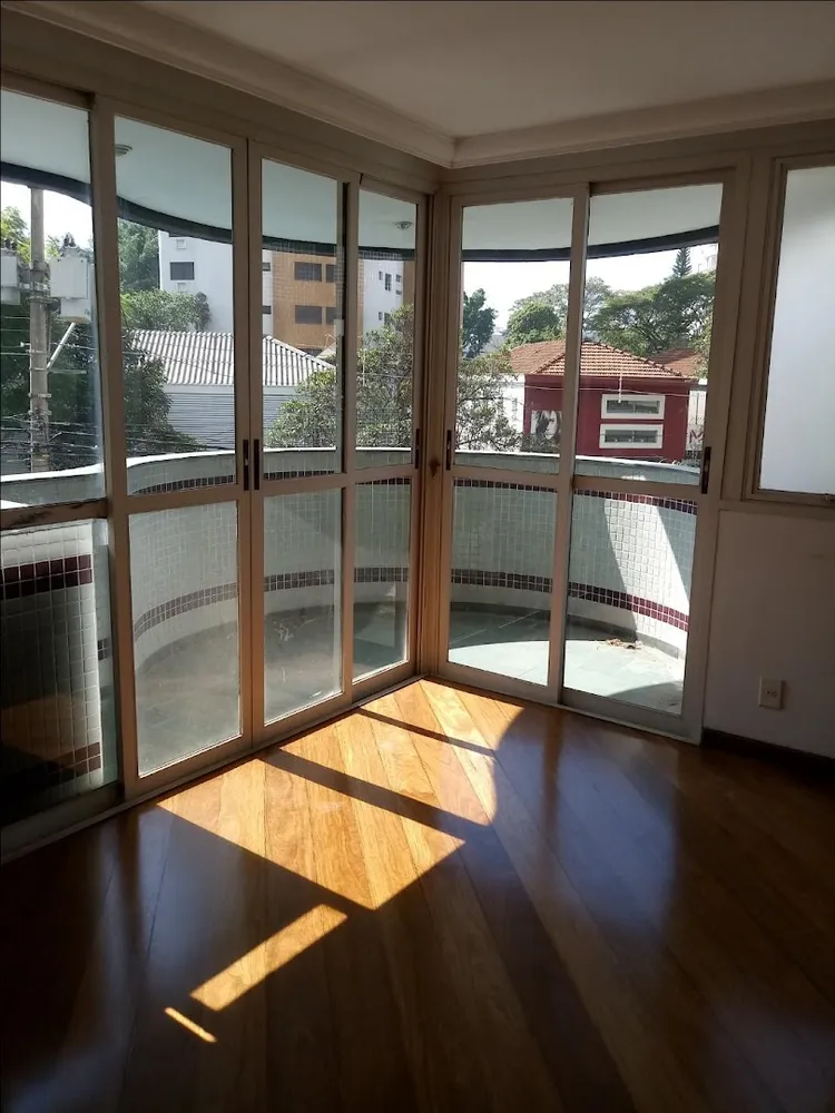 Apartamento, 3 quartos, 156 m² - Foto 1