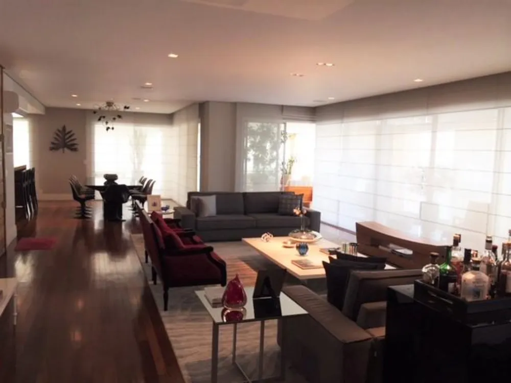 Apartamento, 3 quartos, 385 m² - Foto 1