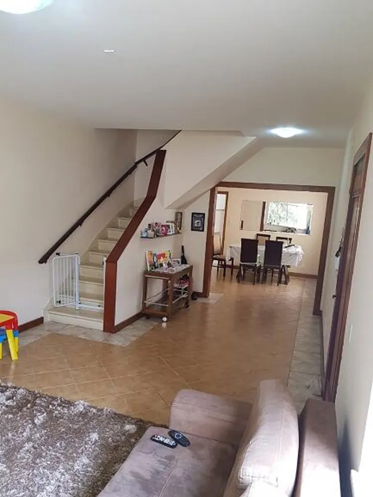 Casa, 3 quartos, 210 m² - Foto 3