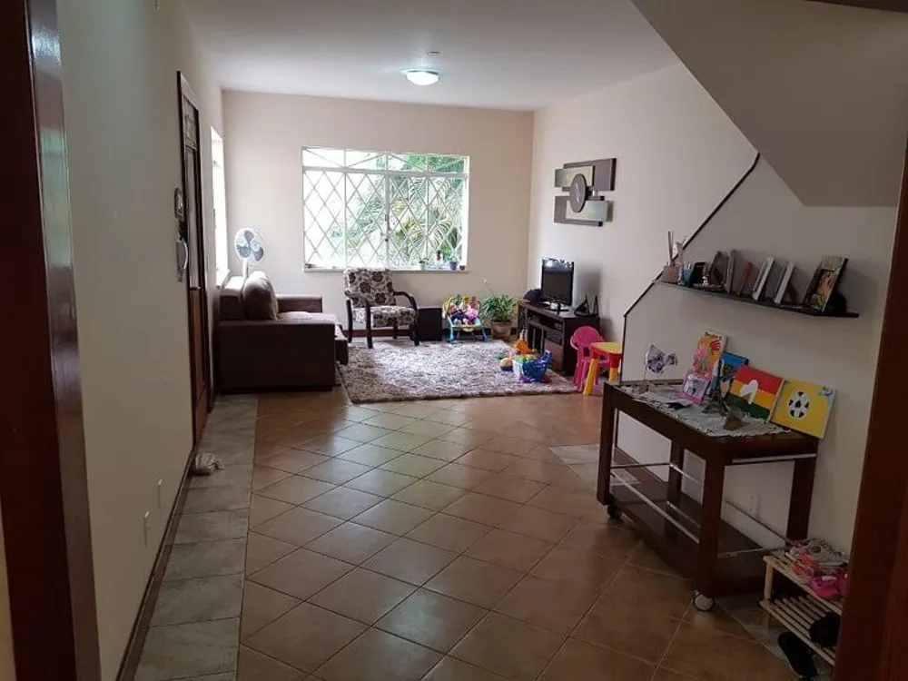 Casa, 3 quartos, 210 m² - Foto 2