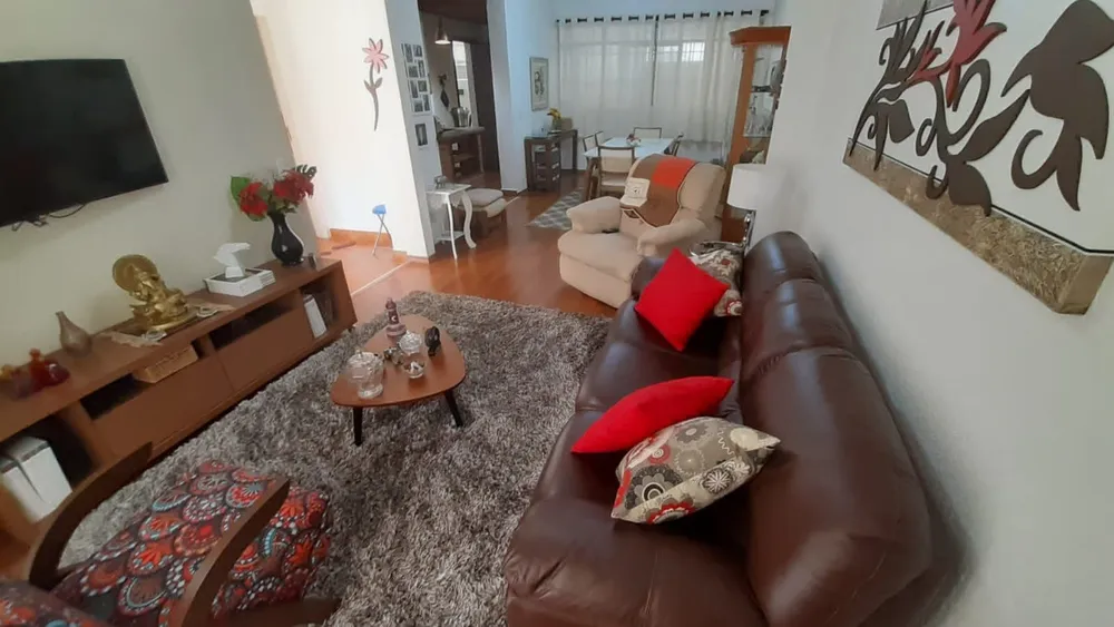 Casa, 3 quartos, 250 m² - Foto 2
