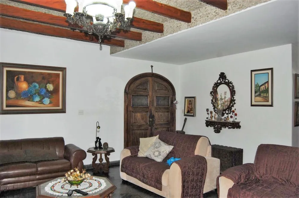 Casa, 4 quartos, 353 m² - Foto 2