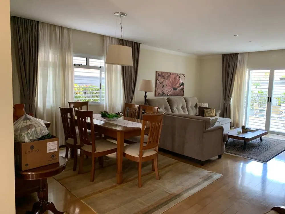 Casa, 4 quartos, 250 m² - Foto 1