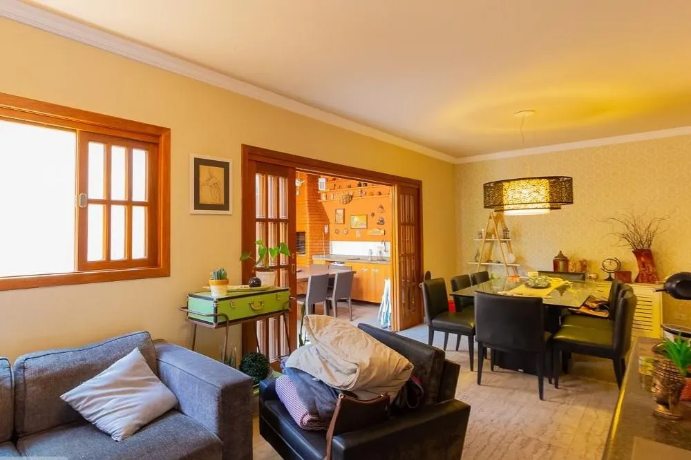 Casa, 4 quartos, 225 m² - Foto 2