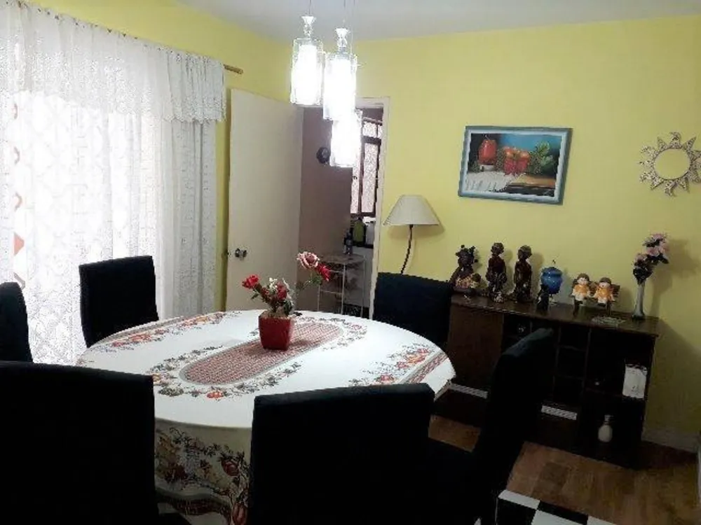 Casa, 3 quartos, 272 m² - Foto 1