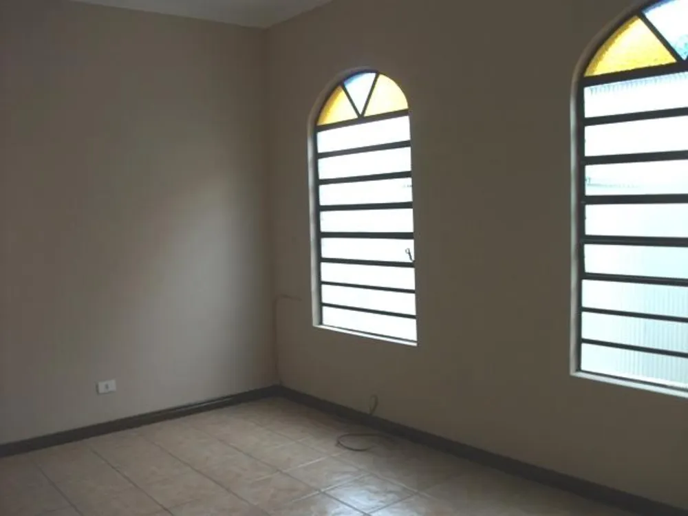 Casa, 4 quartos, 230 m² - Foto 4