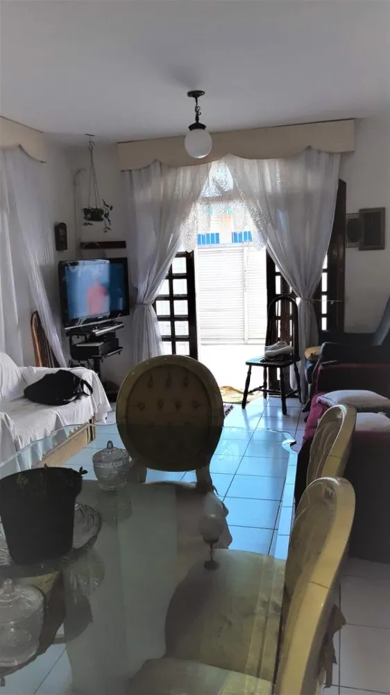 Casa, 3 quartos, 180 m² - Foto 2