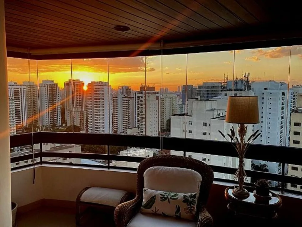 Apartamento, 3 quartos, 224 m² - Foto 1