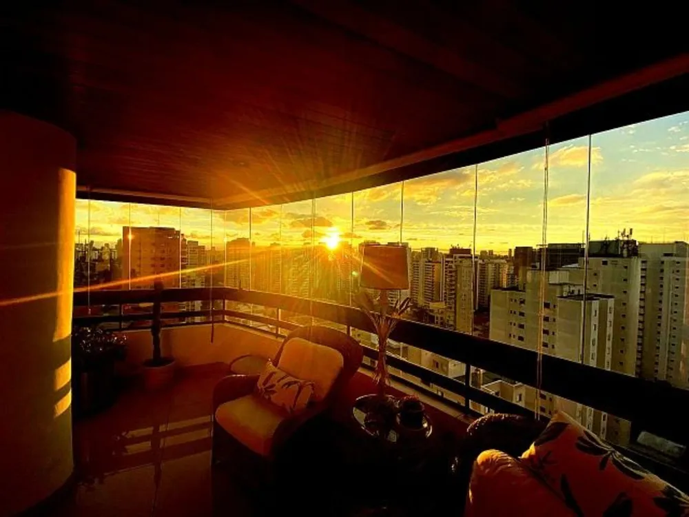 Apartamento, 3 quartos, 224 m² - Foto 2