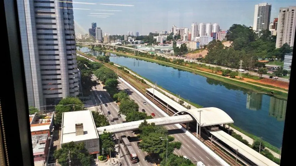 Sala-Conjunto, 256 m² - Foto 2