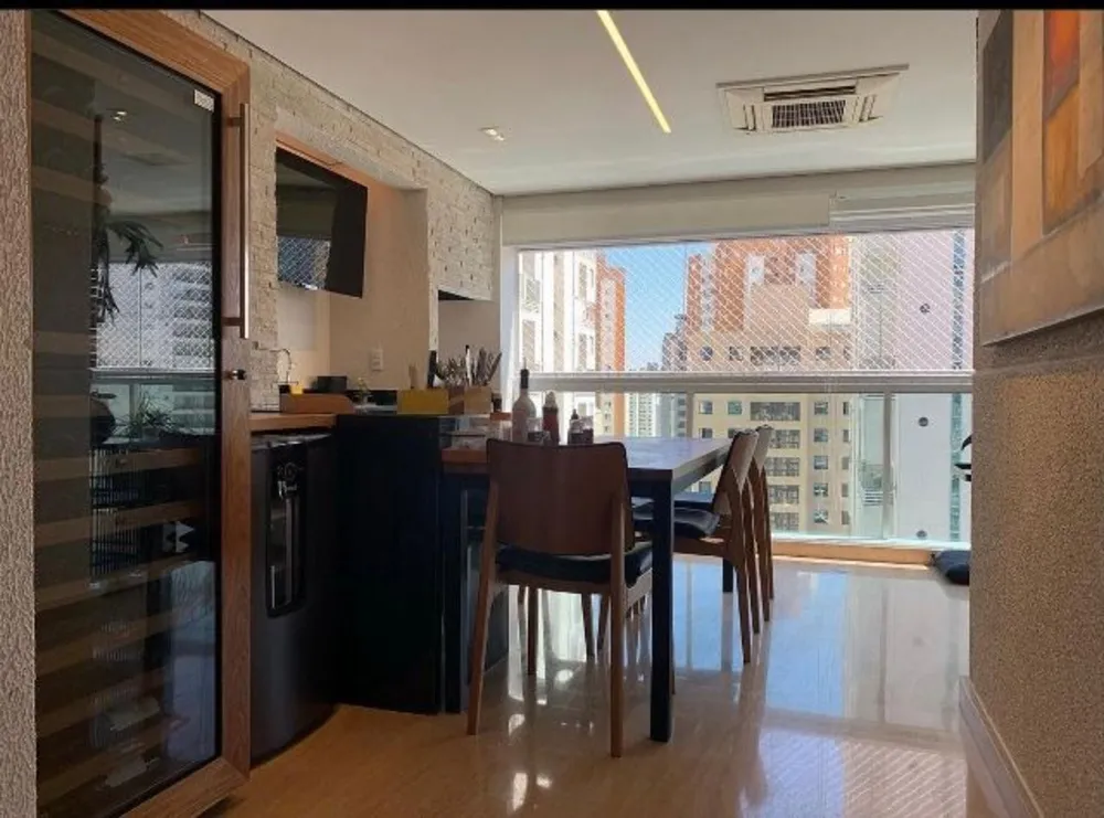 Apartamento, 3 quartos, 202 m² - Foto 2
