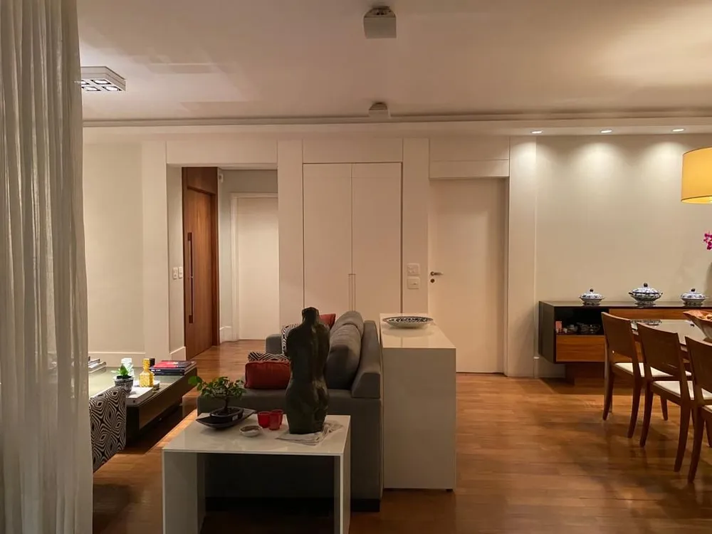 Apartamento, 3 quartos, 223 m² - Foto 1
