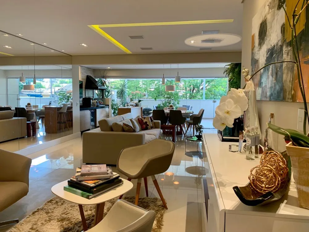 Apartamento, 3 quartos, 306 m² - Foto 1