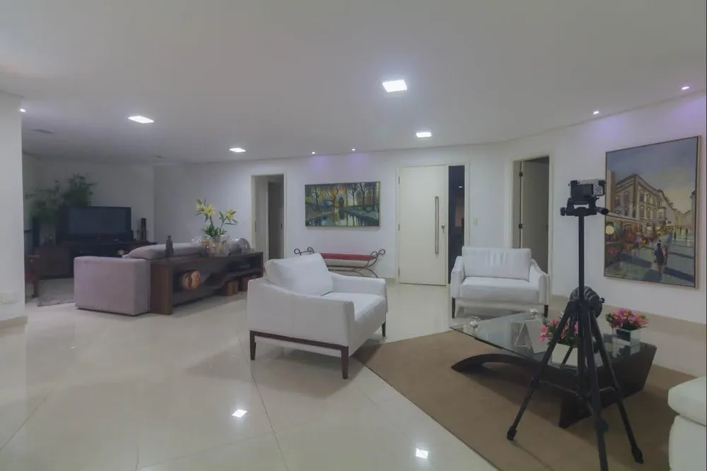 Apartamento, 3 quartos, 220 m² - Foto 1