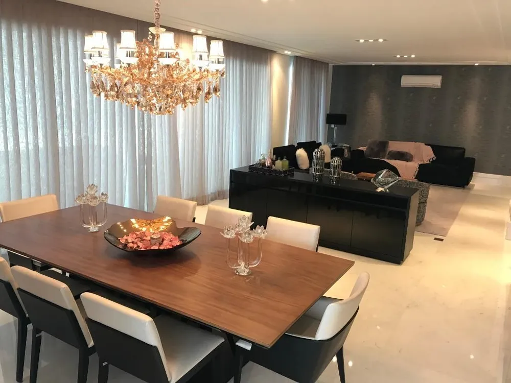 Apartamento, 3 quartos, 335 m² - Foto 1