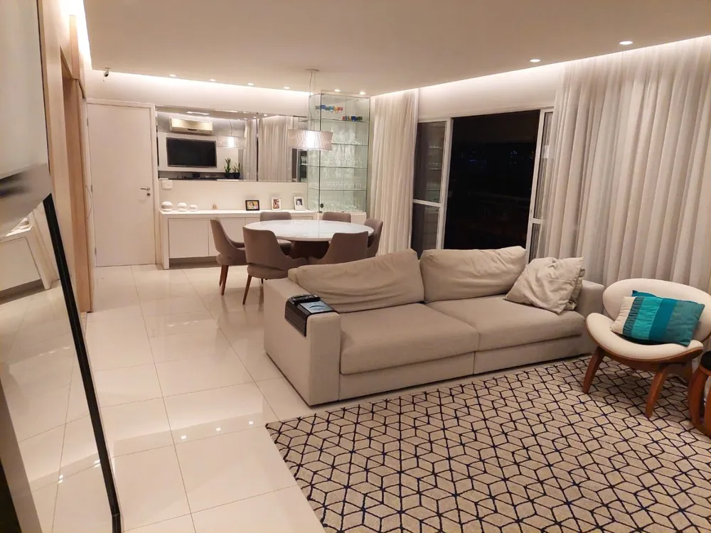 Apartamento, 3 quartos, 156 m² - Foto 1