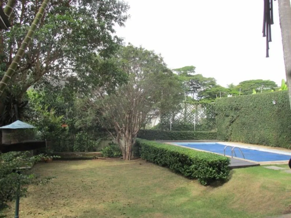 Casa, 4 quartos, 327 m² - Foto 1