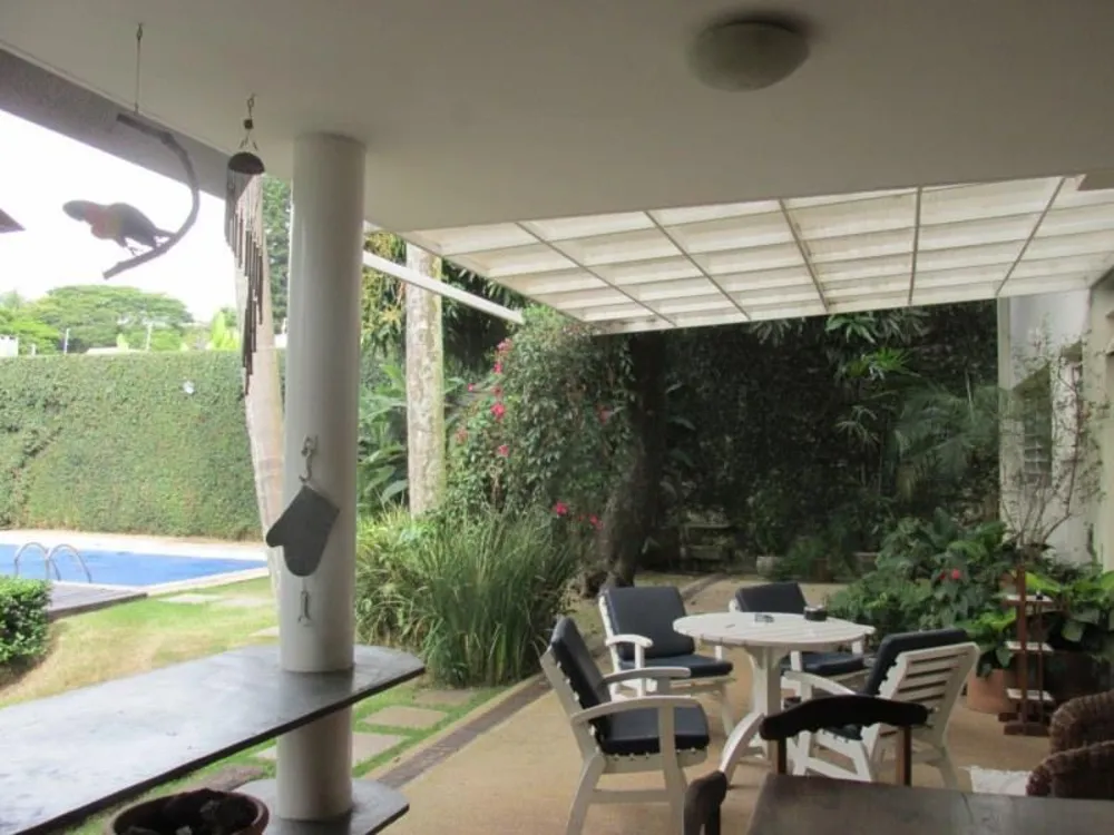 Casa, 4 quartos, 327 m² - Foto 2
