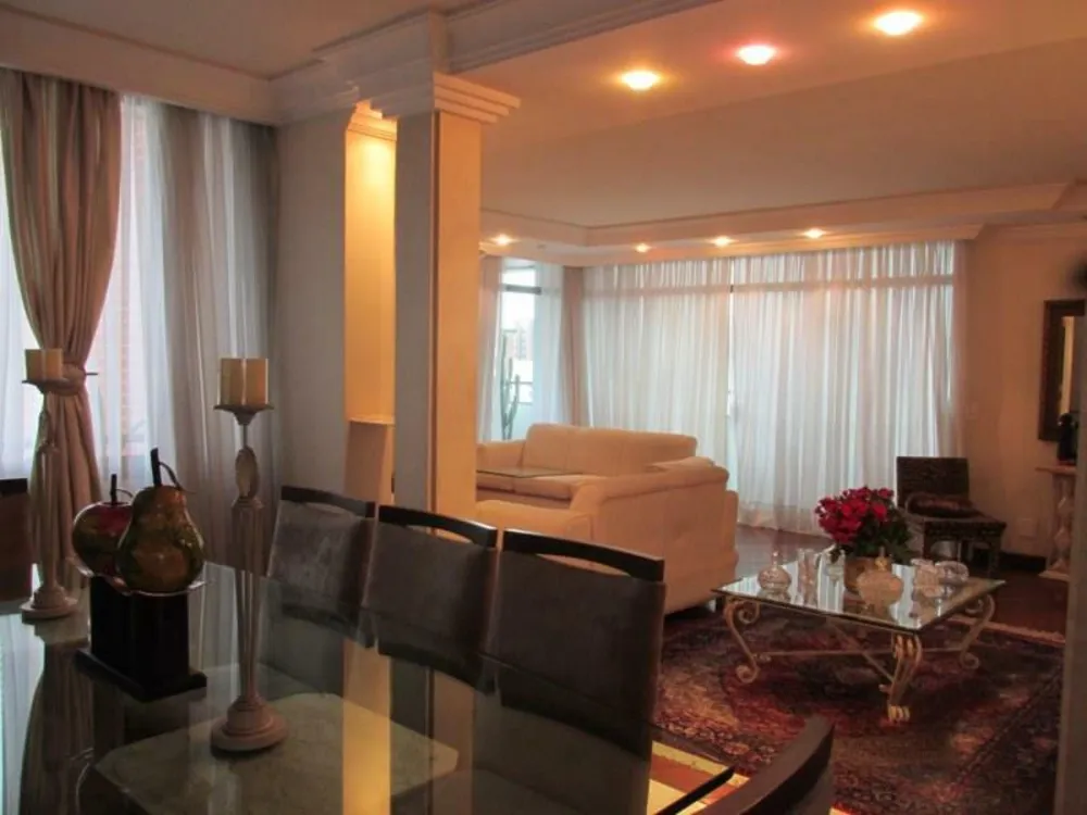Apartamento, 3 quartos, 182 m² - Foto 2