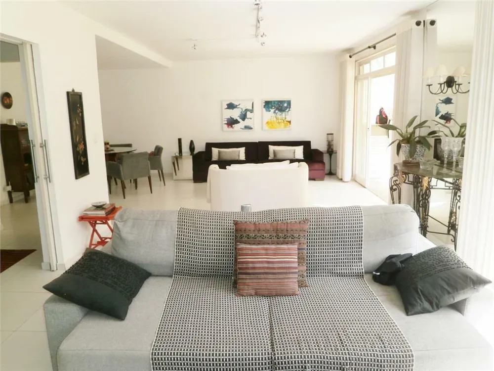 Casa, 4 quartos, 335 m² - Foto 2