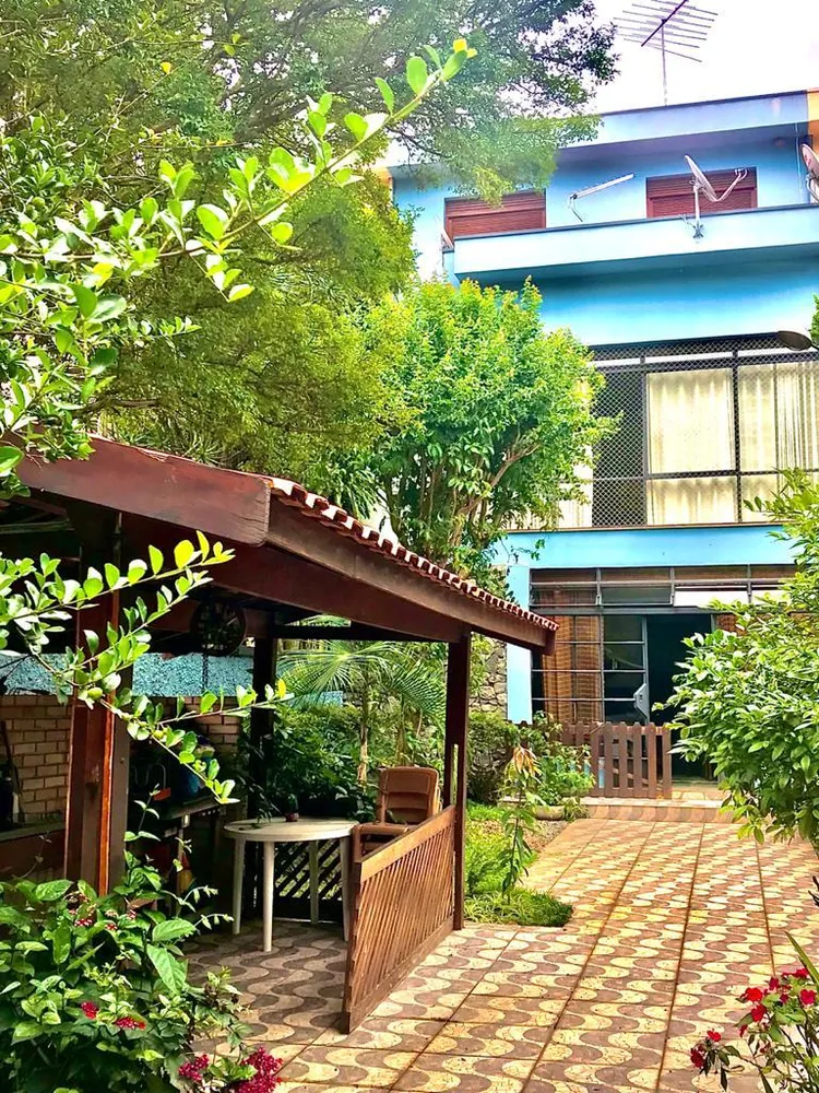 Casa, 3 quartos, 330 m² - Foto 2