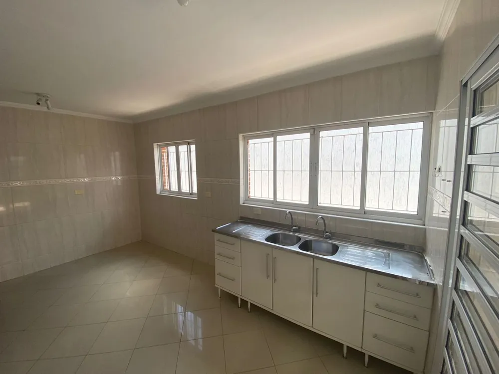 Sobrado, 4 quartos, 220 m² - Foto 2