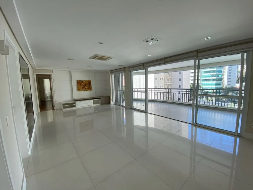 Apartamento, 3 quartos, 135 m² - Foto 2