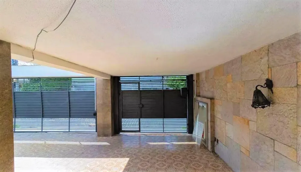 Casa, 3 quartos, 297 m² - Foto 2