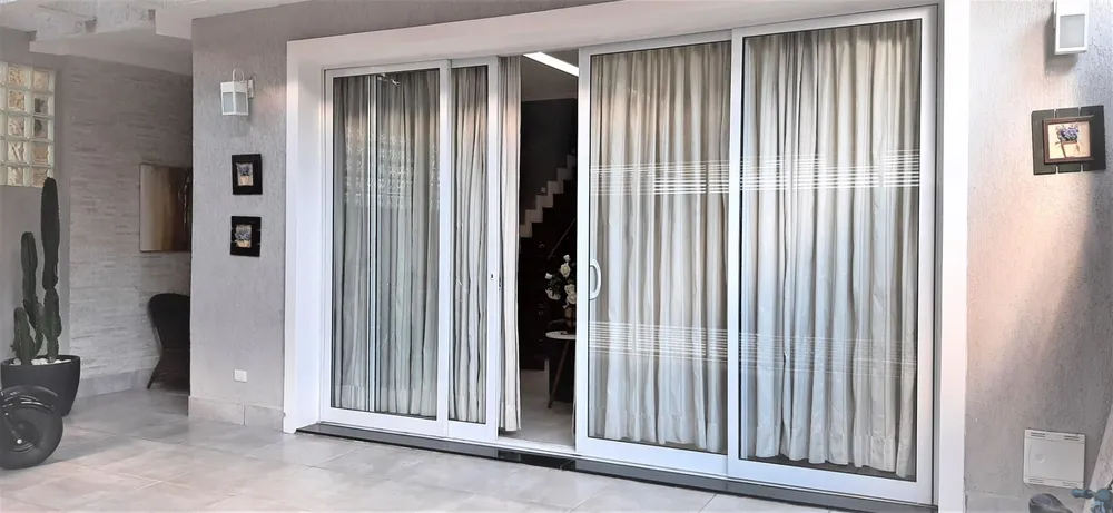 Casa, 3 quartos, 159 m² - Foto 2