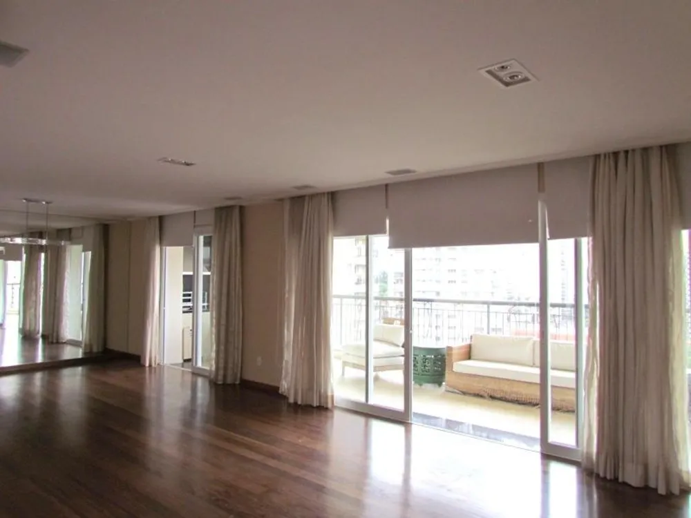 Apartamento, 4 quartos, 226 m² - Foto 2