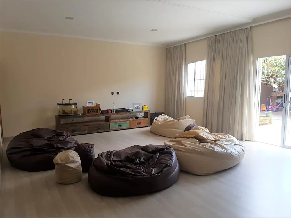 Casa, 3 quartos, 190 m² - Foto 2