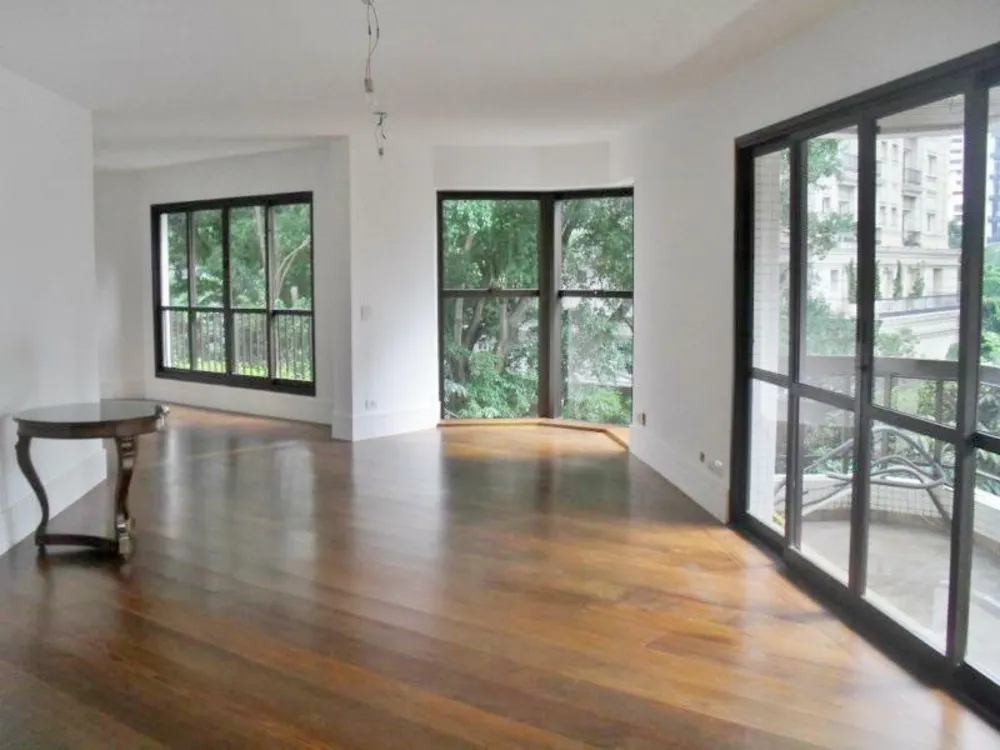 Apartamento, 3 quartos, 210 m² - Foto 1