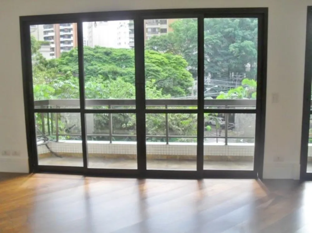 Apartamento, 3 quartos, 210 m² - Foto 2