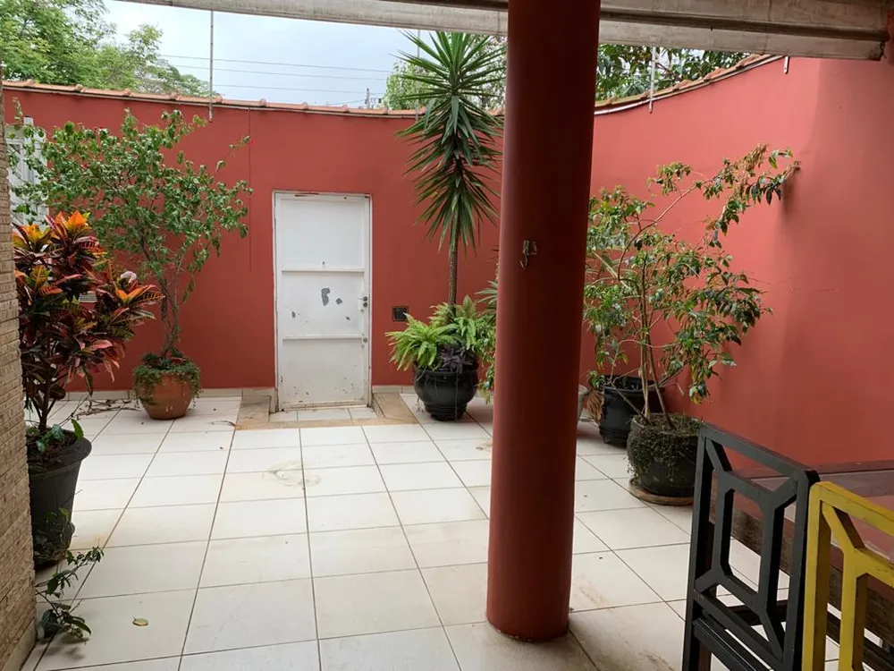 Casa, 3 quartos, 232 m² - Foto 4
