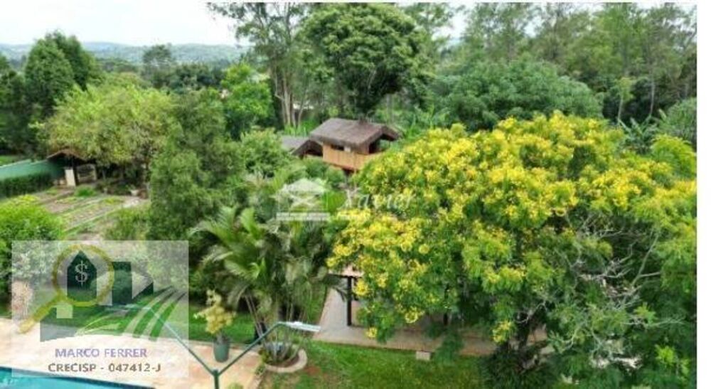 Chácara à venda com 6 quartos, 600m² - Foto 1