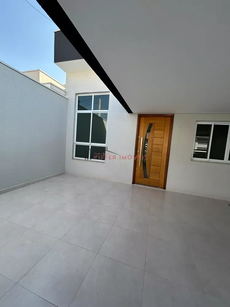 Casa à venda com 3 quartos, 92m² - Foto 3