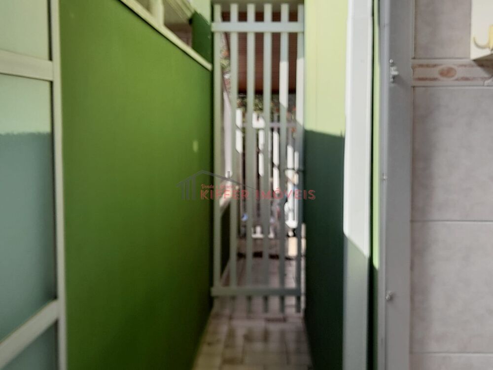 Casa à venda com 3 quartos, 210m² - Foto 5