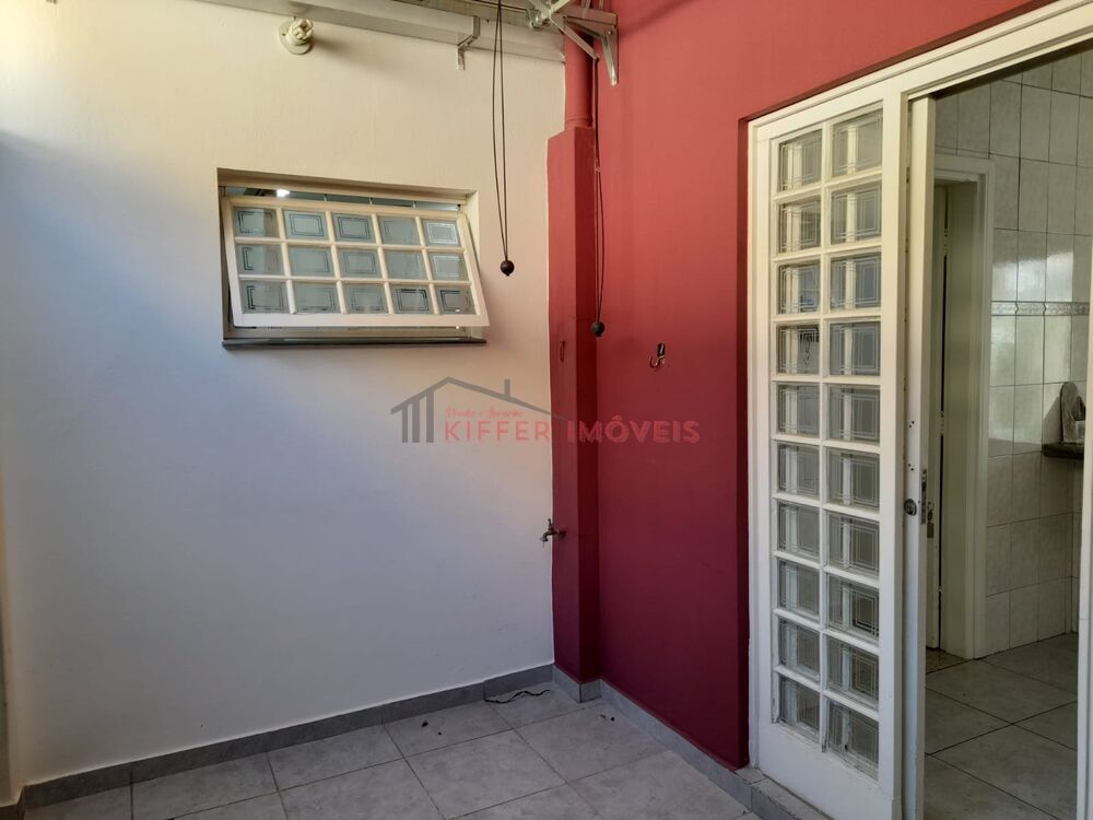Casa à venda com 3 quartos, 210m² - Foto 7