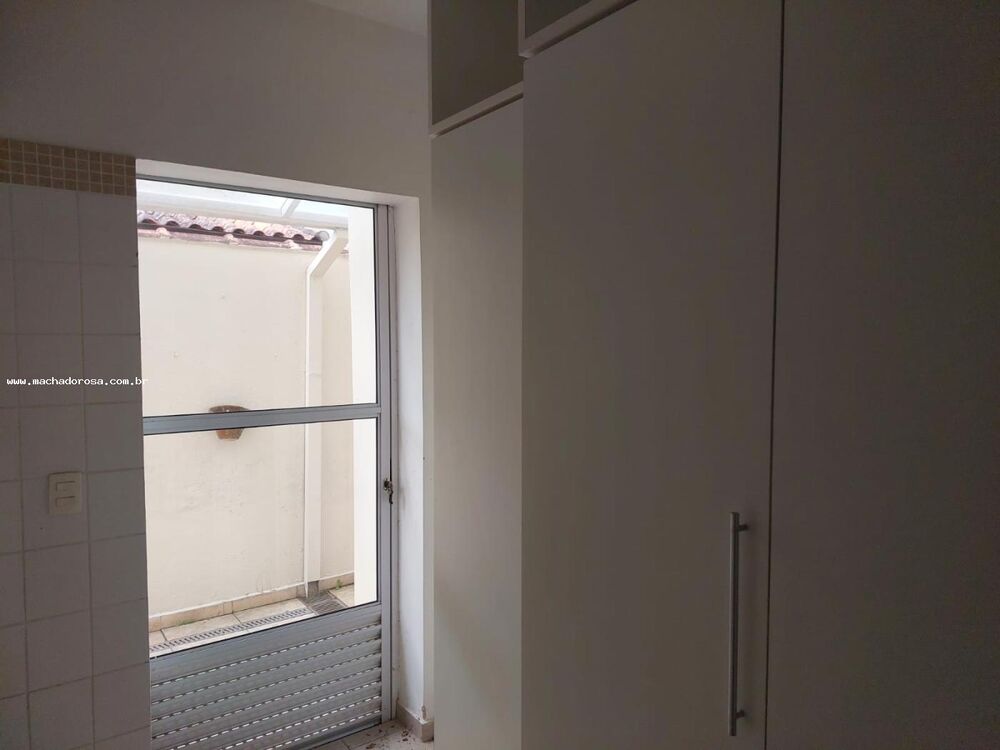 Casa à venda com 4 quartos, 400m² - Foto 15