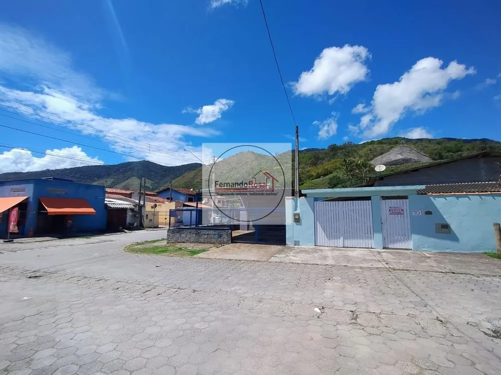 Casa, 3 quartos, 226 m² - Foto 1